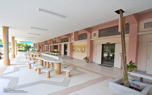 อาคาร 10